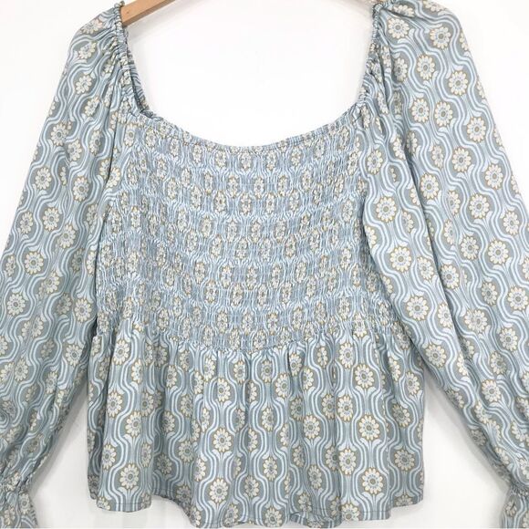 Rewind NEW Light Blue Floral Double Crepe Shirred Front Peasant Boho Blouse - Picture 7 of 15